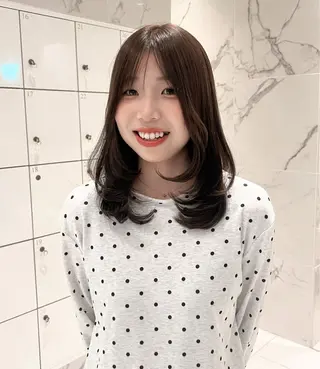 ミディアム カラー 似合わせカット/ カホのヘアスタイル