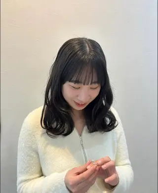 セミロング カラー enrich / キタガワ カノンのヘアスタイル