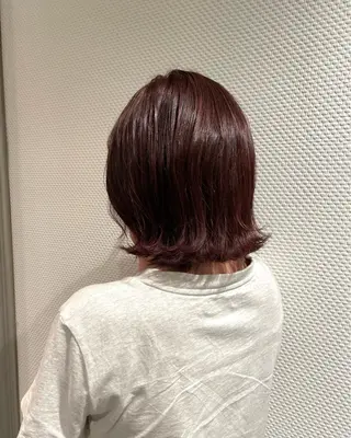 ショート カラー 向坂 亜美のヘアスタイル