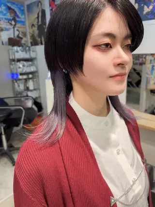 ショート カラー ウルフカット 渋谷の人のヘアスタイル