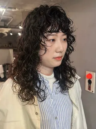 ロング パーマ 前野 日奈のヘアスタイル