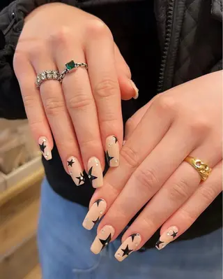 ネイル Nes.Nail所属・Miyagi Asamiのネイルデザイン