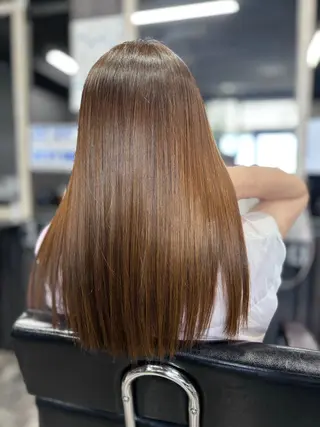 ロング 安田 恵のヘアスタイル