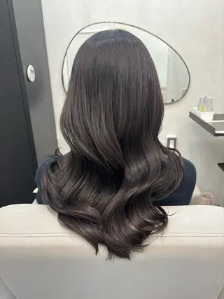 ロング 水島 悠香子のヘアスタイル