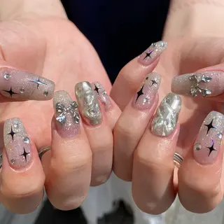 ネイル fameu / hinaの眉毛・アイブロウイメージ