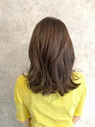 ミディアム due hair 京都駅前店 MILBON オージュア認定サロン【デューヘアー】所属・ハイトーンブリーチ 土坂 由志【京都】のヘアスタイル