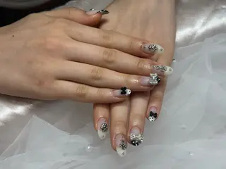 ネイル Roy 心斎橋店所属・Roy 心斎橋 IINUMAのネイルデザイン