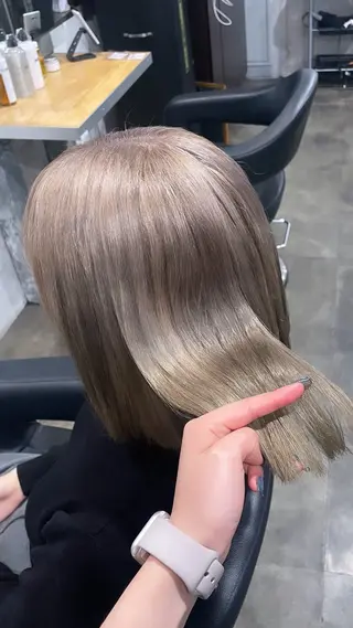 ミディアム ハイトーン 横浜💞ミオのヘアスタイル