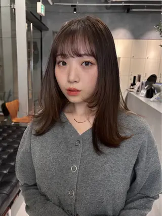 ミディアム カラー 飯ヶ谷 成海のヘアスタイル