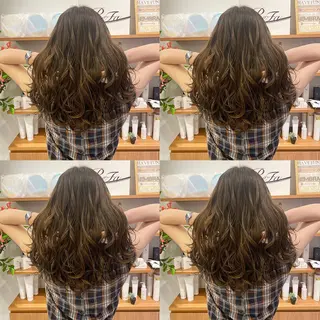 ロング カラー 【カラー指名No 1✨】HIBIKIのヘアスタイル