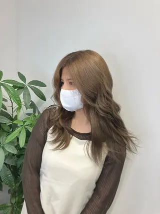 セミロング 髪質改善/縮毛矯正 /美髪カラー/こてのヘアスタイル