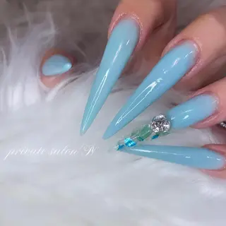 ネイル BINERVA所属・BINERVA nail salonのネイルデザイン