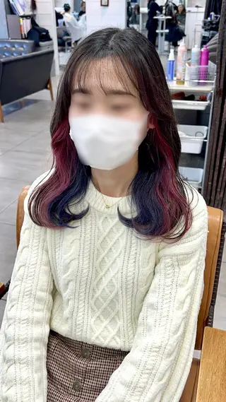 セミロング カラー ヘアアレンジ インナー×縮毛矯正 ピンクカラー澤井里菜のヘアスタイル