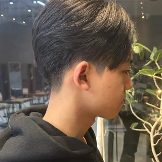 メンズ ブリーチカラー特化 🥣/渡邉日向のヘアスタイル