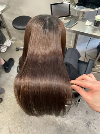 セミロング 高山🐬髪質改善 池袋で縮毛矯正のヘアスタイル