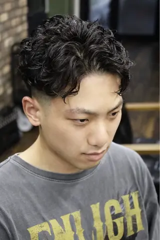 パーマ メンズ 三谷 仁のヘアスタイル