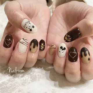 ネイル Nailroom. Cinderellaのネイルデザイン