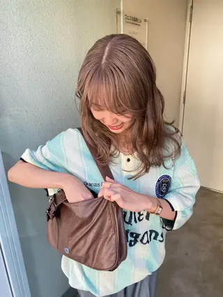 セミロング sliver マツイ　レンのヘアスタイル