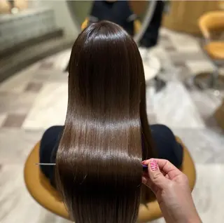 ロング ❤️ブリーチなし💚 ダブルカラー平野実花のヘアスタイル