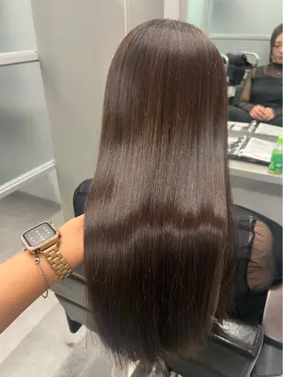 ロング 石津 優菜のヘアスタイル