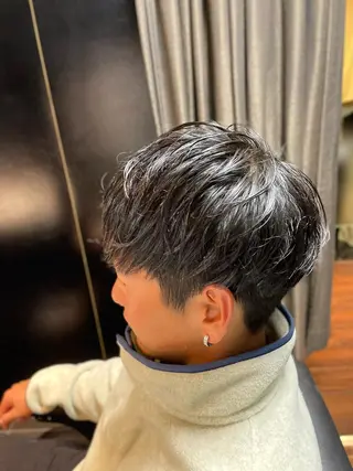 ミディアム パーマ メンズ 中越 仁一郎のヘアスタイル