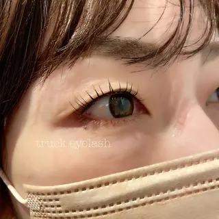 マツエク・マツパ truck阿倍野所属・truck 渡邊 侑季の眉毛・アイブロウイメージ