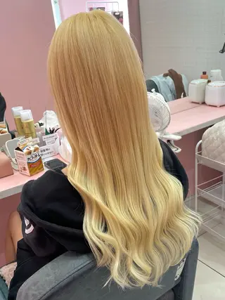 ロング illfrere所属・illfrere MOMOKAのヘアスタイル