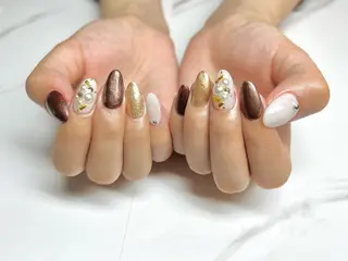 ロング ネイリスト シンのネイルデザイン