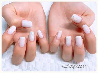 ネイル THECOLORS所属・近貞 莉奈のネイルデザイン