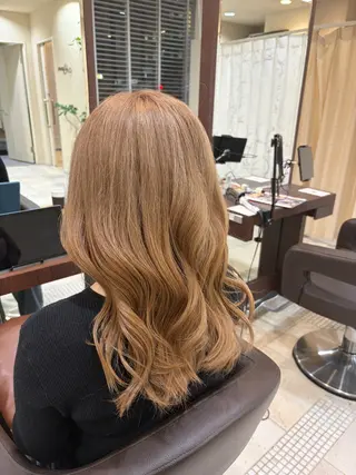 セミロング FaB千葉所属・【暖色ハイトーン】 HARUNA🌼のヘアスタイル