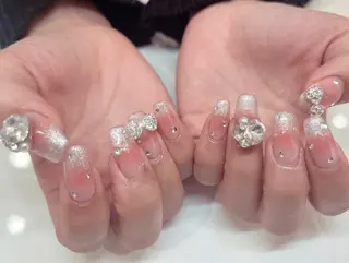 ネイル 山本 杏香のネイルデザイン