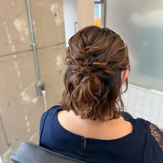 ミディアム ヘアアレンジ 縮毛矯正+モテカラー 🎀✨MIHOのヘアスタイル