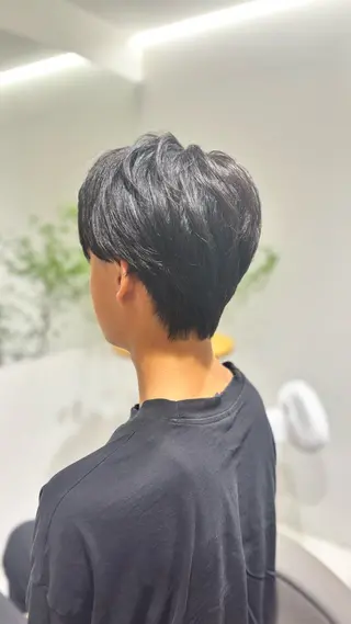 ショート 白土 さくらのヘアスタイル