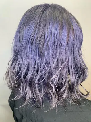 ミディアム ウスイ ハルカのヘアスタイル