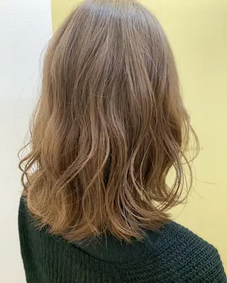 ミディアム カラー hub hair レイヤー/透明感のヘアスタイル