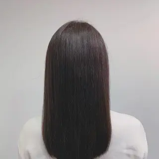 セミロング ウスイマイコ カット/ケアカラーのヘアスタイル