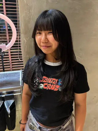 セミロング カラー tre by soi所属・渡辺 彩乃のヘアスタイル