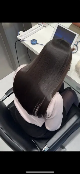 ロング ゴートゥデイシェアサロン原宿vita所属・縮毛矯正クロスパーマ 益子達也のヘアスタイル