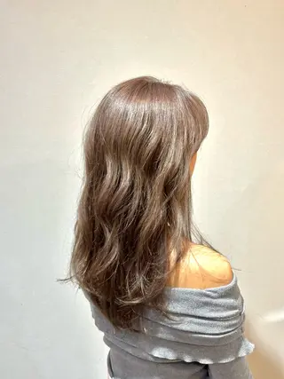 ロング カラー ✂︎cadre✂︎ 🪶かまだれいし🪶のヘアスタイル