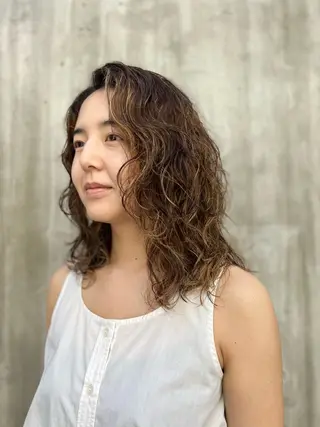 ミディアム パーマ 🍇おぐら めぐみ🍇のヘアスタイル