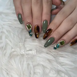 ネイル S♡JEWEL所属・S. JEWELのネイルデザイン