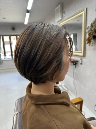 ショート カラー Lien 深井店のヘアスタイル