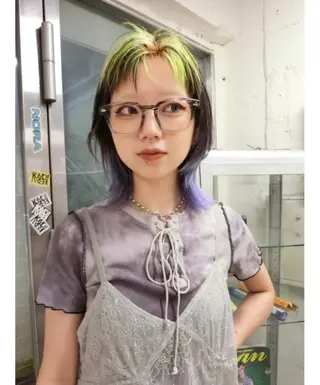 ミディアム カラー ハッシュカット/ MAYAのヘアスタイル