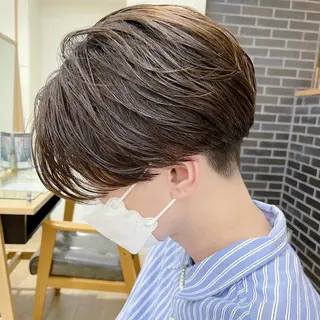 ショート メンズ 🤎ベージュカラー 🐶メンズパーマのヘアスタイル