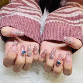 ネイル fleur所属・fleur YUMIのネイルデザイン