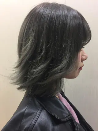 ミディアム カラー embrace エンブレイスのヘアスタイル