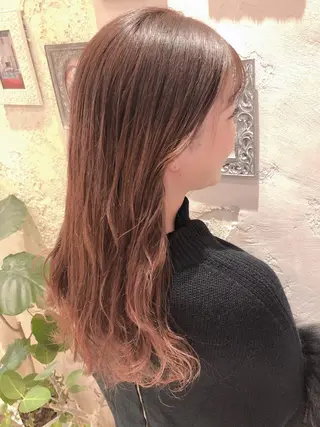 セミロング 代表山口ひな 髪質改善のプロのヘアスタイル