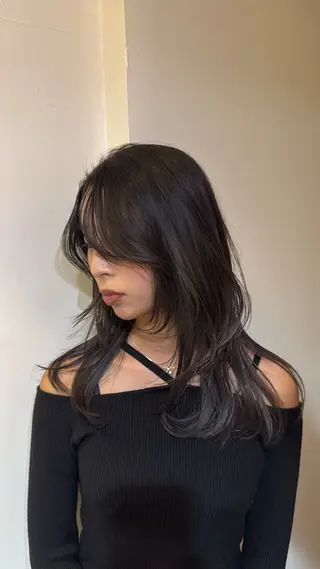 ミディアム ブリーチ毛矯正.髪質 改善.髪にドラマをのヘアスタイル