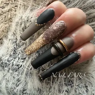 ネイル NAiL FARiS Megのネイルデザイン