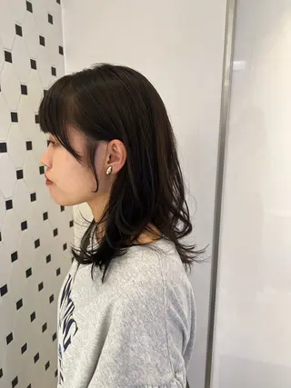 セミロング コテ巻き風パーマ 銀座RINOSEのヘアスタイル